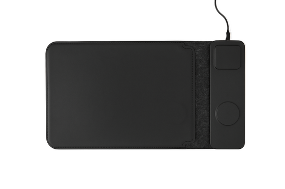 Kanso OneLe Kanso One est un tapis de bureau premium conçu pour améliorer l’organisation, le confort et l’esthétique de votre espace de travail. Alliant design minimaliste et fonctionnalité avancée, il intègre un chargeur sans fil 15W compatible avec tous